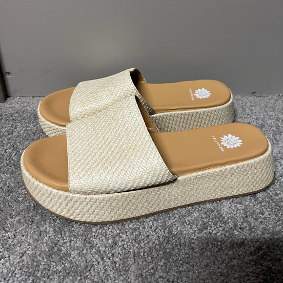 Yellow Box Aldine Platform Sandal - Picture 2 of 8